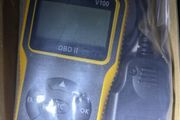 Car diagnostic code scanner tool obd2 V100