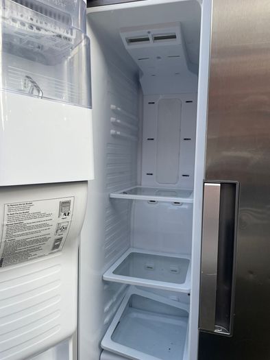 Samsung American fridge freezer
