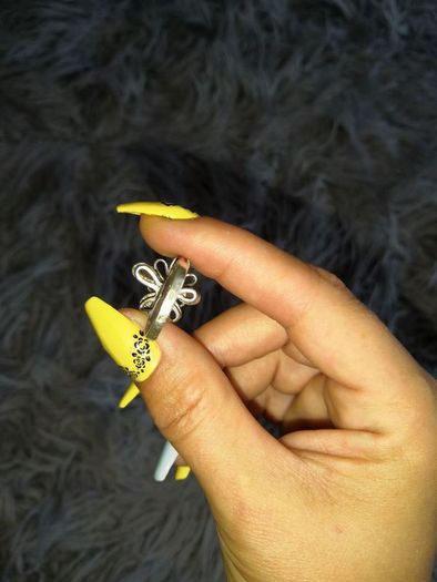 Gorgeous sterling silver ring