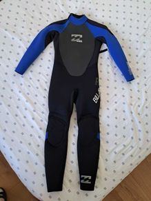 wetsuit