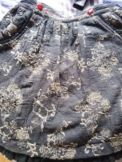 girls skirt