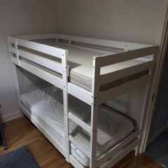 Solid wood bunk bed