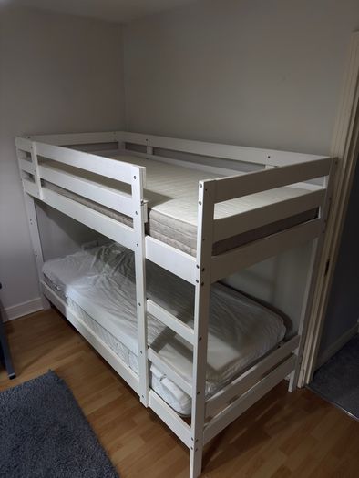 Solid wood bunk bed