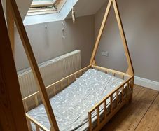 Toddler floor bed