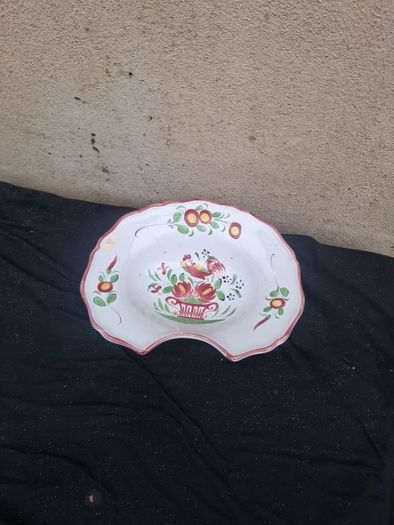 Vintage ceramic barber bowl postage possible