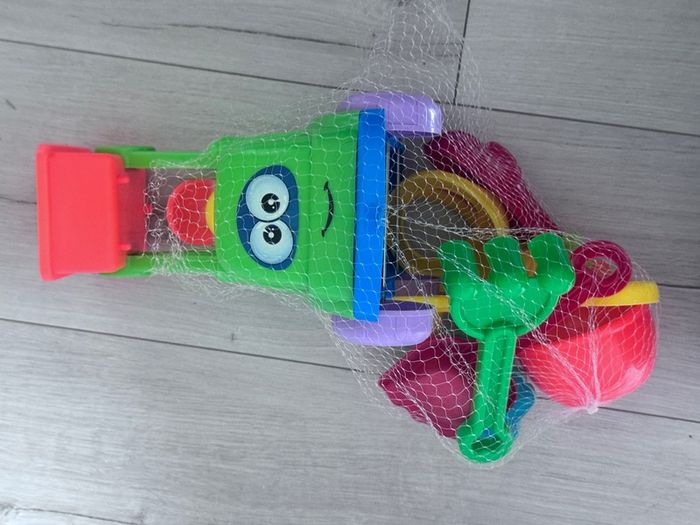 Beach toys