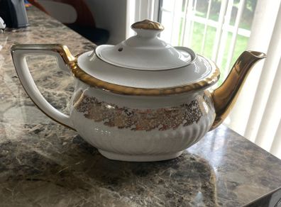 Gibson teapot
