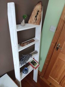 Rustic White Bedroom Shelf - Wooden Bathroom Shelves