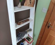 Rustic White Bedroom Shelf - Wooden Bathroom Shelves
