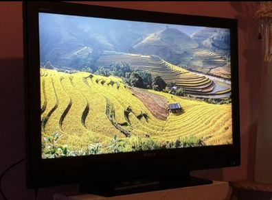 40 inch flat screen TV television