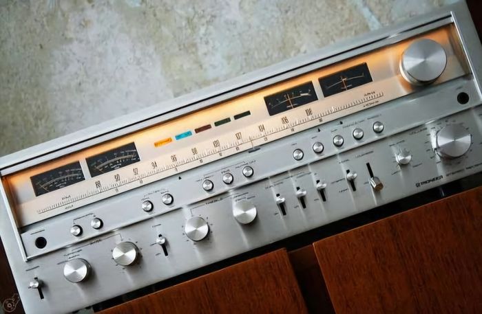 Pioneer Gold Legendary iconic SX-1080 from the Flagship series of the Giants 140w of Shere Awesomeness and  effortless sound jaw dropping fully serviced cleaned and professionally bench tested Stunning check prices for these this is cheap