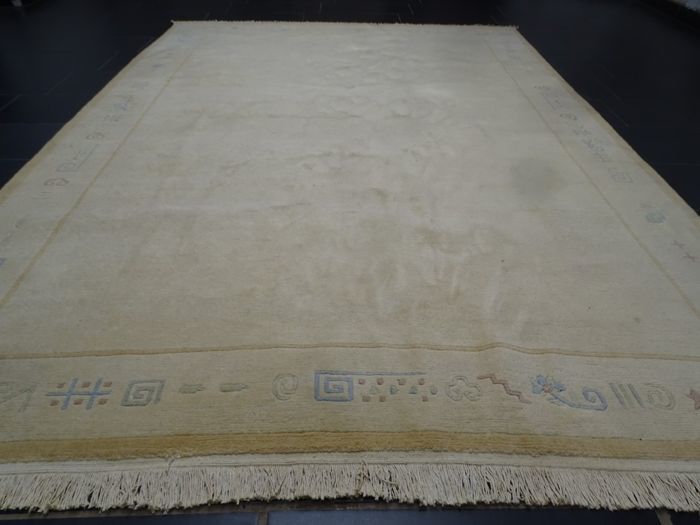 Nepalese Rug 3.05 x 2.05m (Neptib)