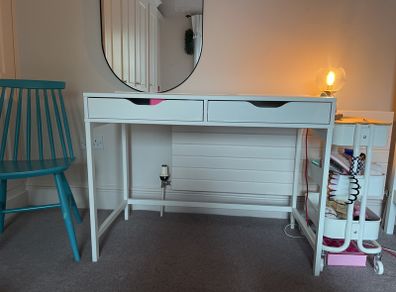 White Micke desk