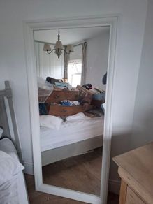 floor mirror