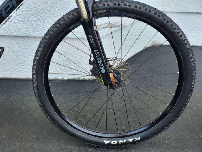 Carerra Vengance 27.5 Wheels Disc Brakes