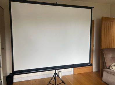 Elite Projector Screen