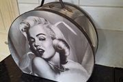 Vintage Marilyn Monroe vanity case and canvas print