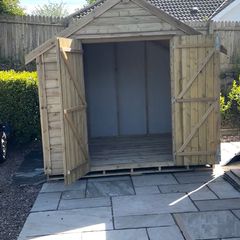 Garden shed - almost new