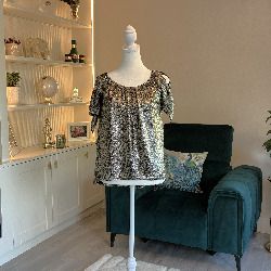 Brand-new Ladies Gold & Black Metallic Top Size: UK 10 / EU 38