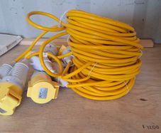 100 - 130v extension leads 32A