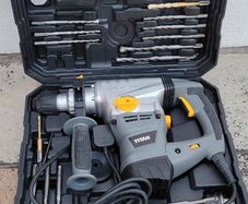 Titan Rotary Hammer - TTB63ISDS