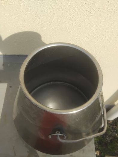 Stainless steel milk bucket  Nice round hander   Milk bucket, milk churn Cow Milk plant
