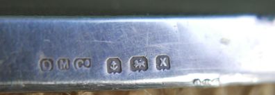 Antique Sterling Silver hallmarked Repousse Clothes Brush 88,5g