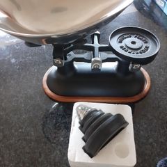 Heavy vintage cast iron kitchen weighing scales - unused