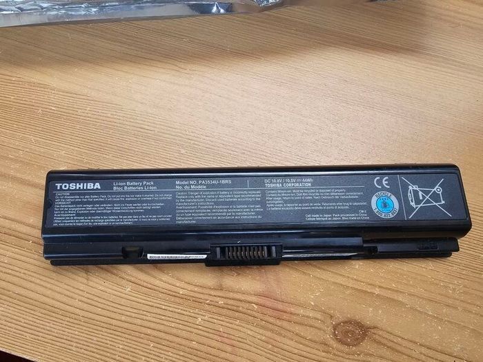 Toshiba laptop battery model no PA3534U-1BRS DC10.8V Repair Spare.