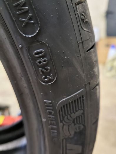 Michelin Pilot Sport 4s 285/30 ZR21