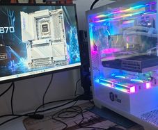 Custom gaming PC RYZEN 9950x3d 48gb 5080rtx