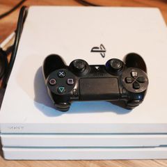 RARE Sony PlayStation 4 Pro PS4 Pro 1TB (System Software 9.03)