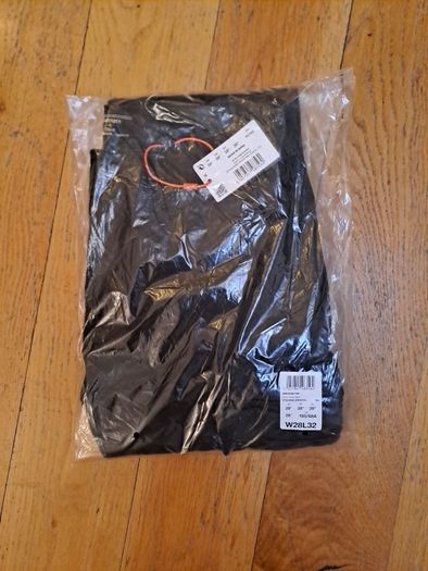 BNWT Superdry Black Slim Cargo Pant 28/32