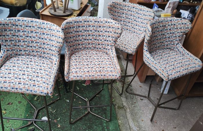 4 High Stools (26342)