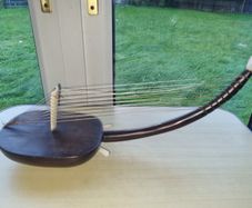 Adungu (traditional African arched harp)
