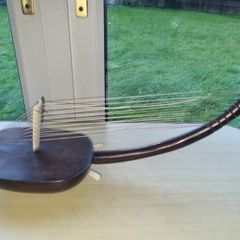 Adungu (traditional African arched harp)