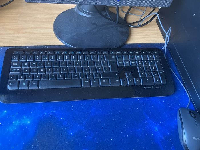HP Compaq Elite 8100 Desktop PC, i7-870, 16GB RAM, SSD, Windows 11 Pro, full setup with monitor