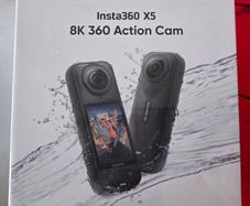 Insta360 X5