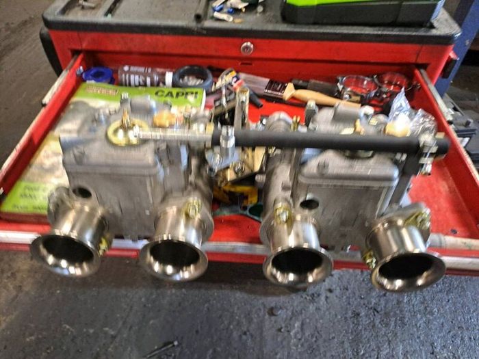 Ford x flow new webers dcoe 40