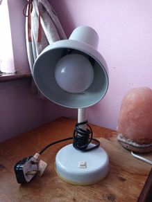 Desk lamp