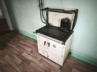 Rayburn Oil Cooker