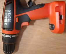 Black & Decker CP12 cordless drill + accessories