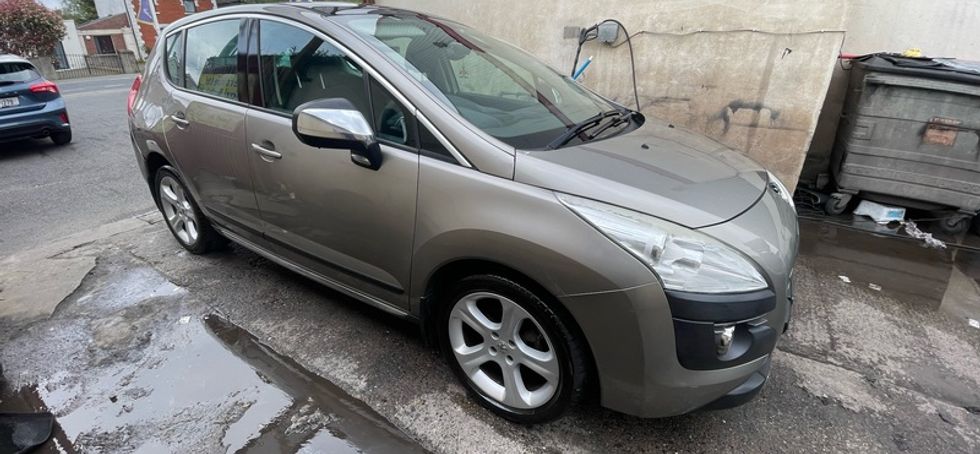 2012 Peugeot 3008