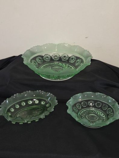 Collection of Art Deco Green Glass Scalloped Edge Bowls