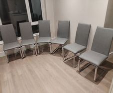 Dining room table chairs