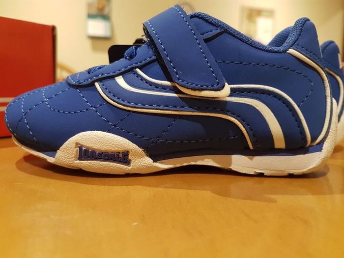 New schoes infant 24 C7
