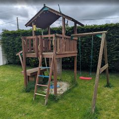 Jungle Gym Chalet + Swing + Mini Market