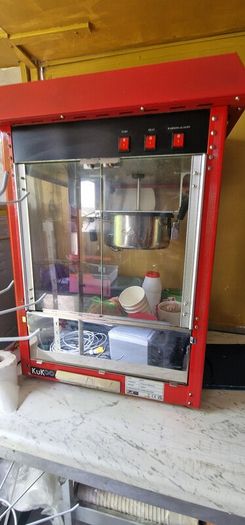 Commercial Popcorn Machine