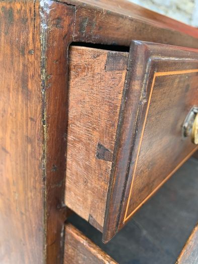 Georgian Mahogany Chest of Drawers.
