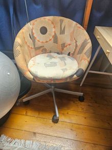 swivel chair